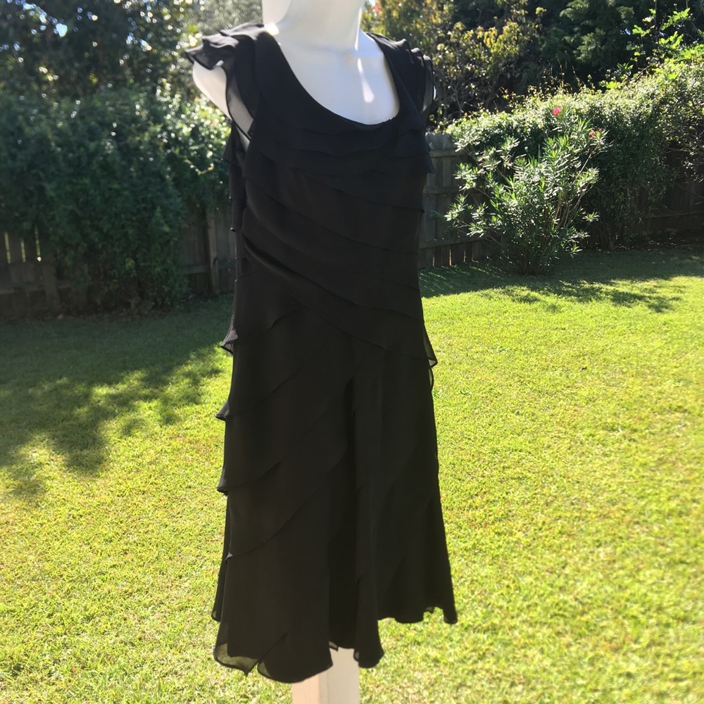 ADRIANA PAPELL RUFFLE Black Dress - Picture 5 of 8